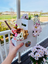 Load image into Gallery viewer, Birthday Charcuterie'n'Flowers Duo