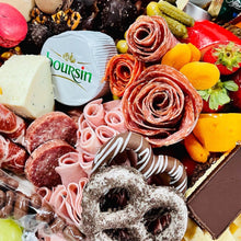 Load image into Gallery viewer, Sweet and Savoury Box