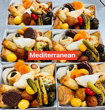 Load image into Gallery viewer, Sweet and Savoury Box